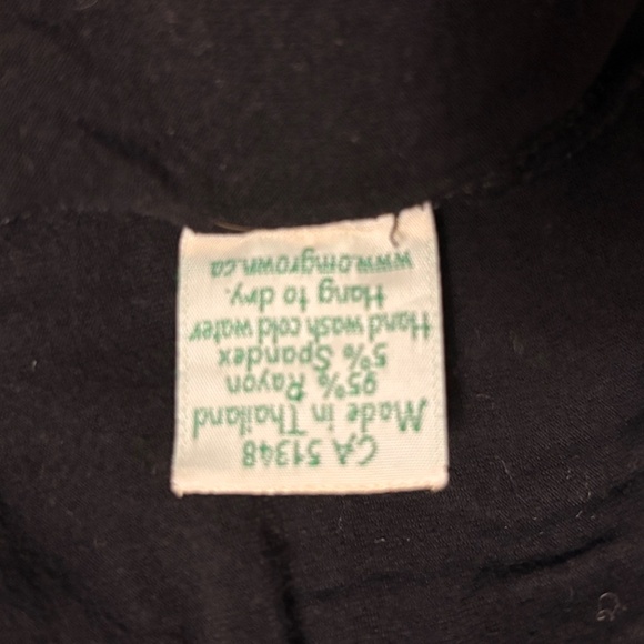 Sleeveless top - Picture 3 of 3